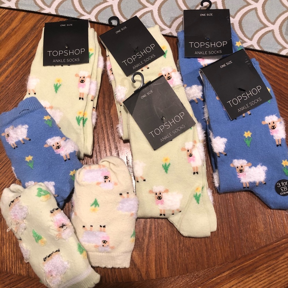 Lamb ankle socks
